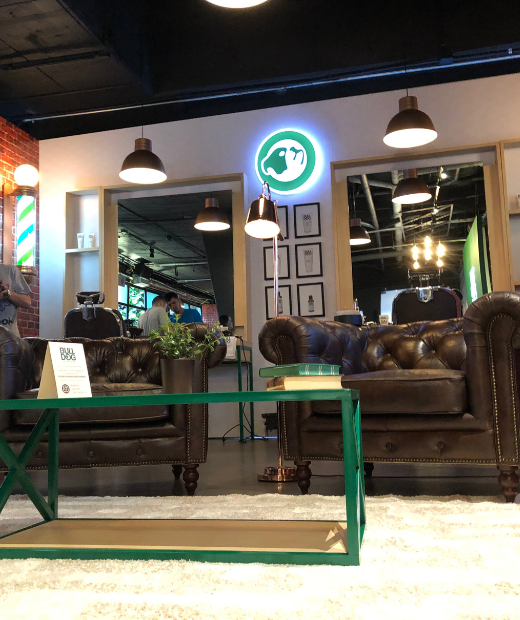 Showroom construido por Raia & Ikone